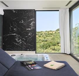 4 Bedroom Luxury Villa Retreat with Heated Infinity Pool near Buje, Sleeps 8-10